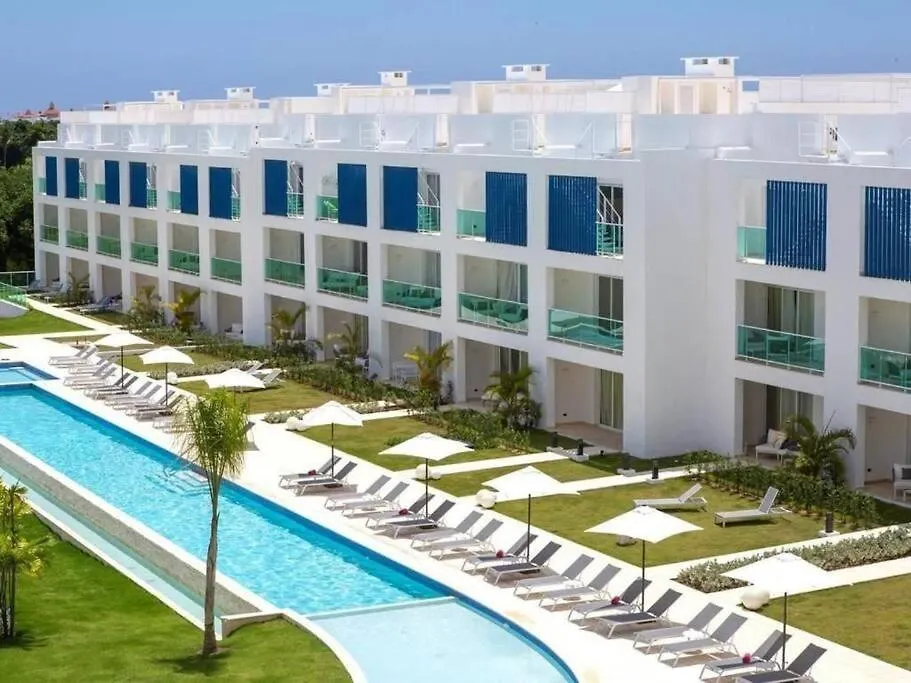 Paradise Pool Front And Beach Condo At Punta Cana